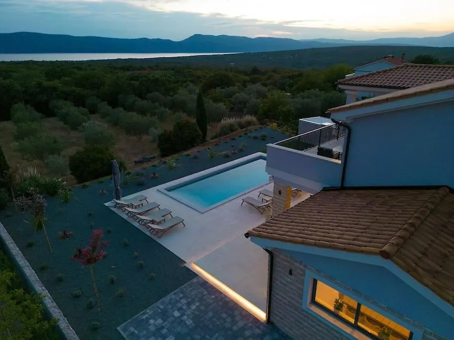 Luxury Villa Harmony With Heated Pool And Seaview Vrh