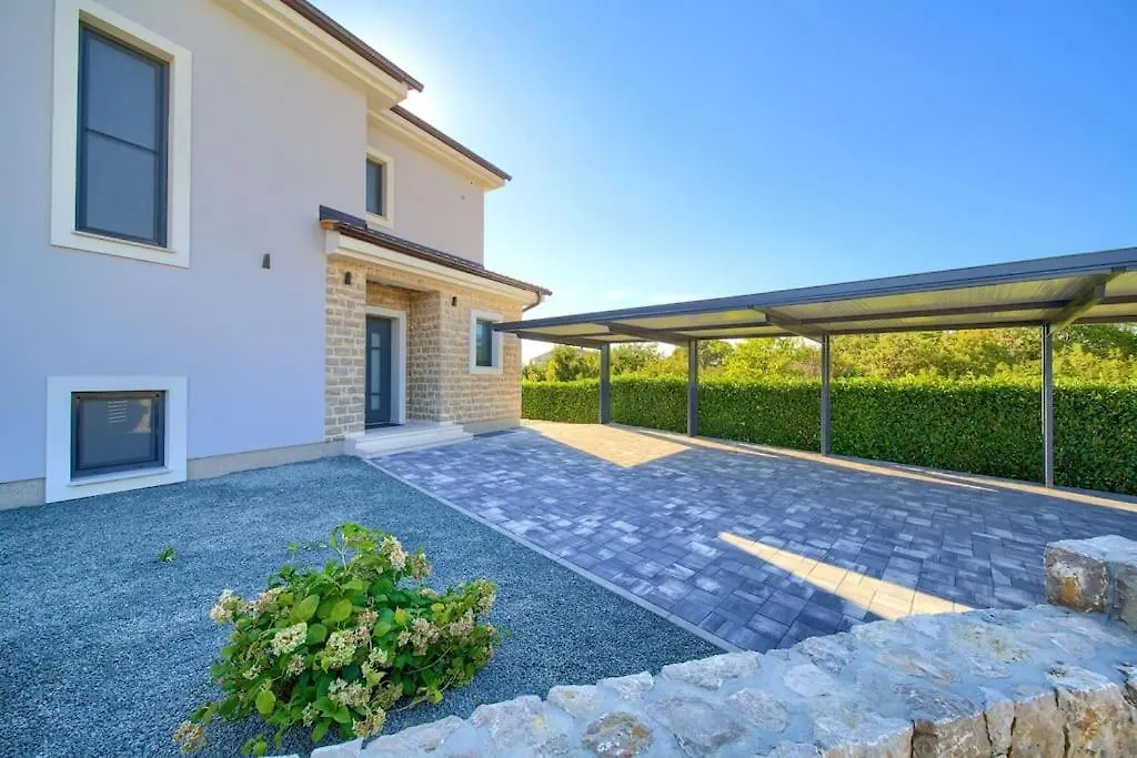 Luxury Villa Harmony With Heated Pool And Seaview Vrh