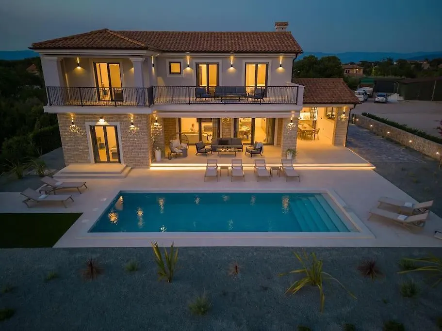 Luxury Villa Harmony With Heated Pool And Seaview Vrh