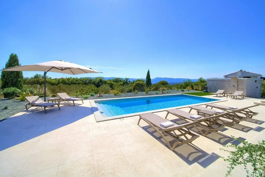 Luxury Villa Harmony With Heated Pool And Seaview Vrh