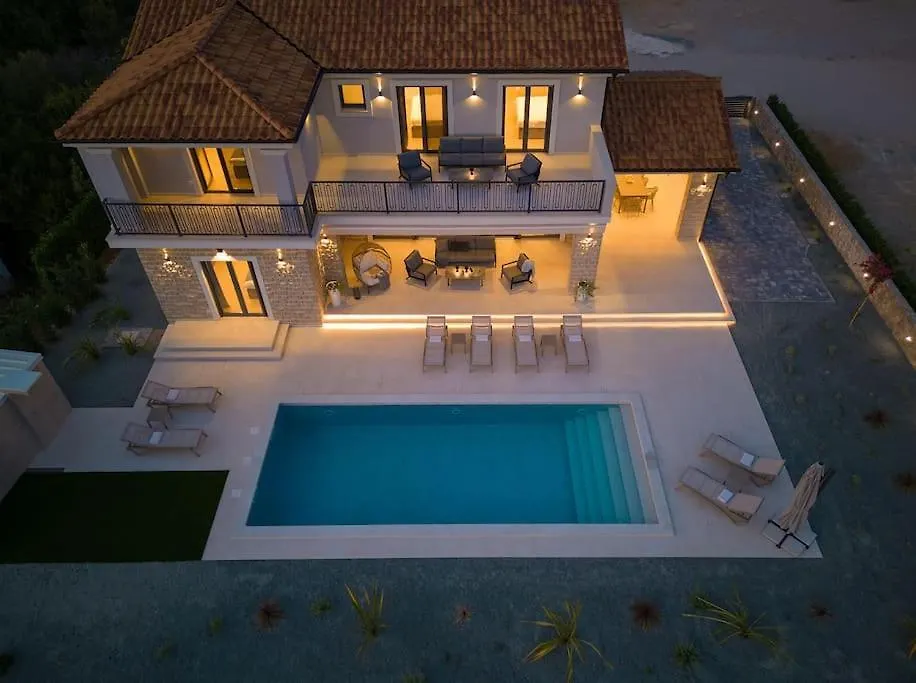 Luxury Villa Harmony With Heated Pool And Seaview Vrh