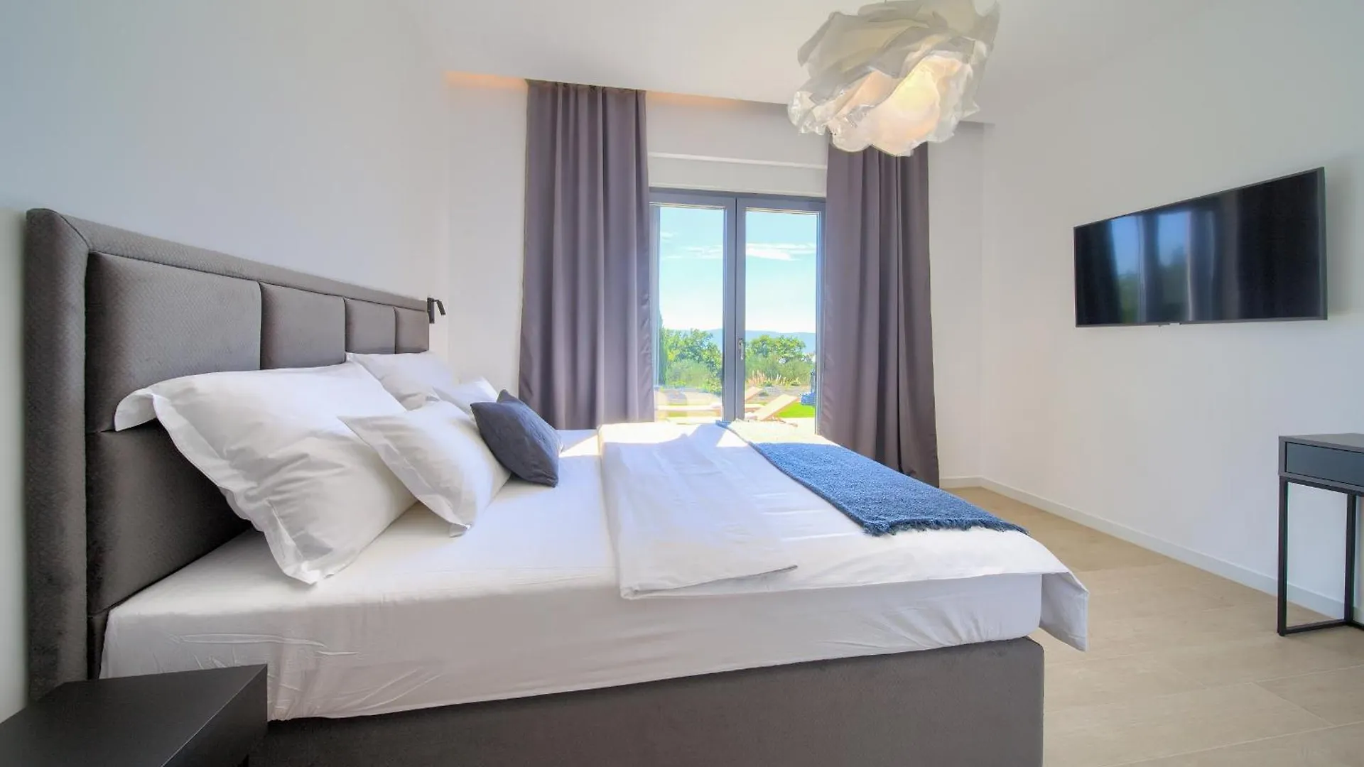 Luxury Villa Harmony With Heated Pool And Seaview Vrh (Krk)