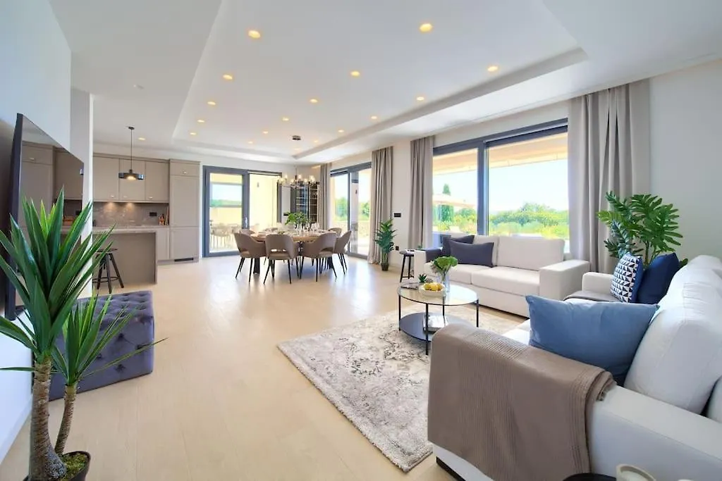 Luxury Villa Harmony With Heated Pool And Seaview Vrh